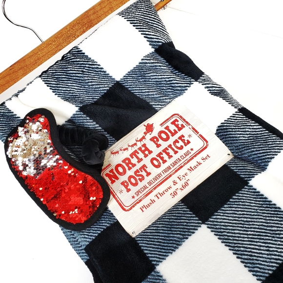 Crest Mills Other - Cozy Buffalo Plaid Throw Blanket & Sequin Eye Mask
